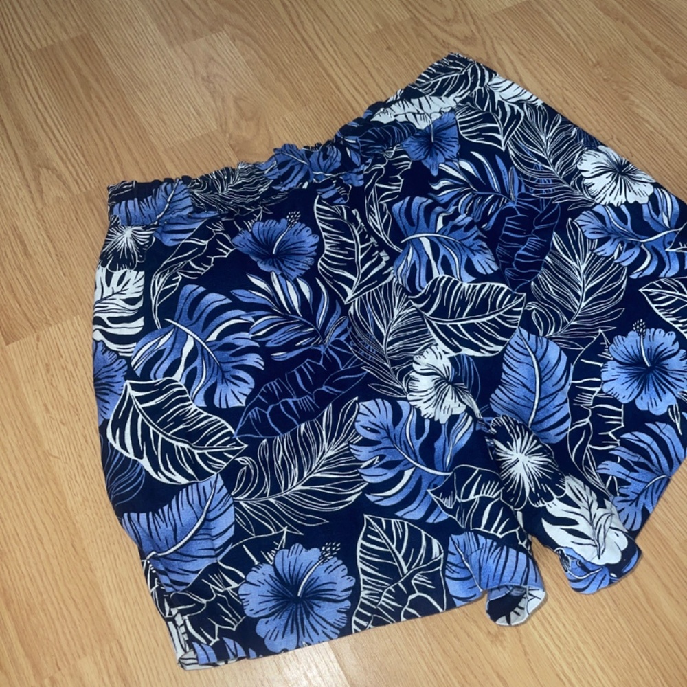 Talbots Blue Nantucket Pull-On Stretch Waist Paperbag 5” Shorts Size Large - Picture 10 of 10